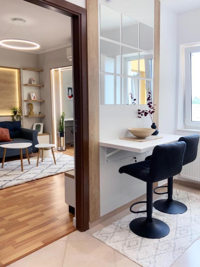 Iulius Loft Apartman Jászvásár Kültér fotó
