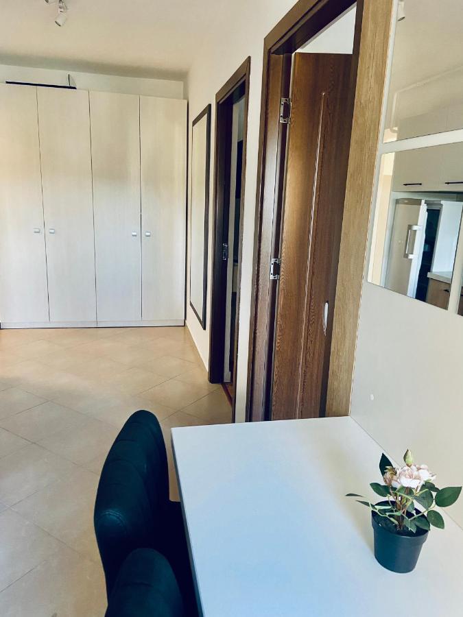 Iulius Loft Apartman Jászvásár Kültér fotó