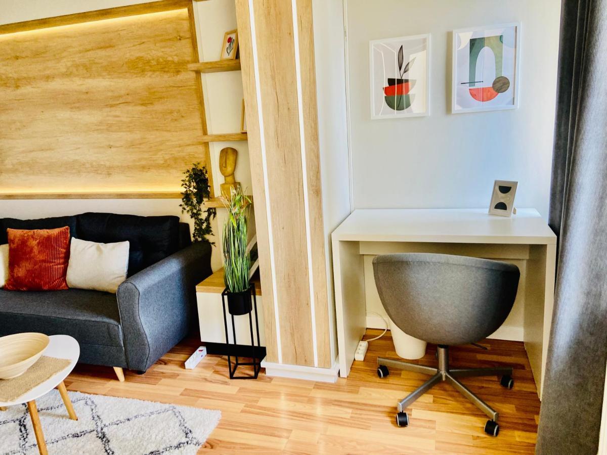 Iulius Loft Apartman Jászvásár Kültér fotó